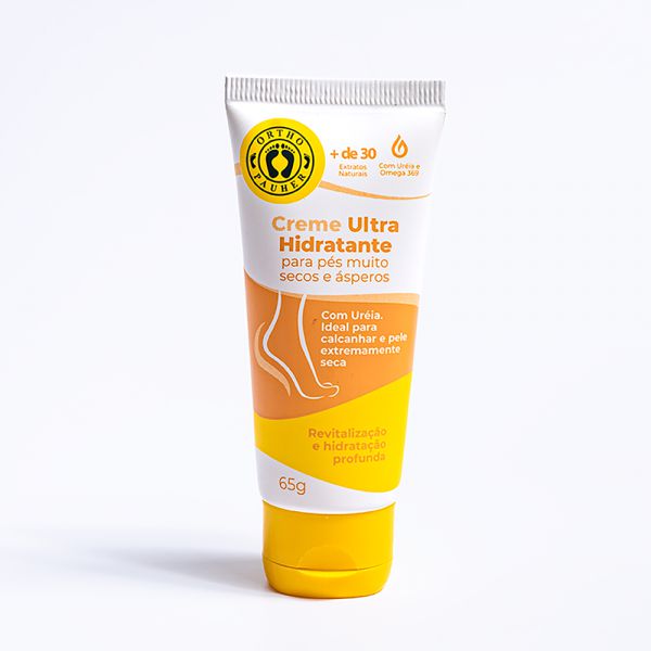 A imagem mostra o produto creme ultra hidratante, na cor branca e amarelo. Indicado para pessoas com pés muito secos e ásperos com ureia, e ideal para calcanhar e pele extremamente seca