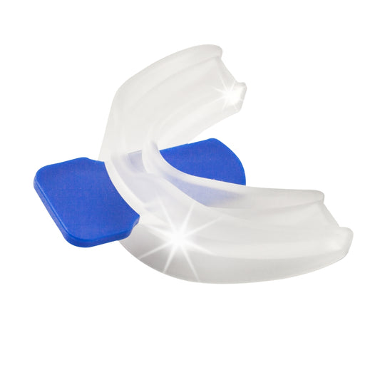 Protetor bucal moldável, com a paleta azul que auxilia na introdução e na retira no protetor bocal 