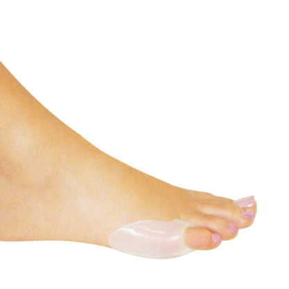 Pé utilizando protetor para Joanete na 5° falange do pé