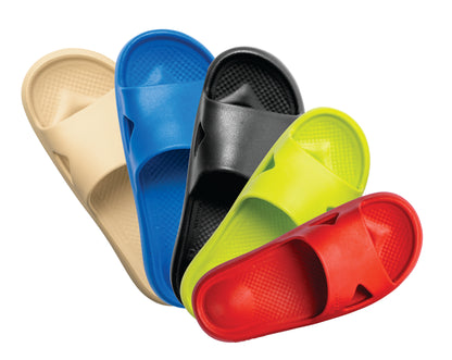 Imagem da sandália ortopédica Fly Feet Nuvem Esporão com bordas laterais elevadas e cavidade anatômica no calcanhar, desenvolvida para aliviar as dores causadas pelo esporão de calcâneo com sistema anti-impacto invertido. Cores disponíveis: bege, azul, preto, verde neon e vermelho.